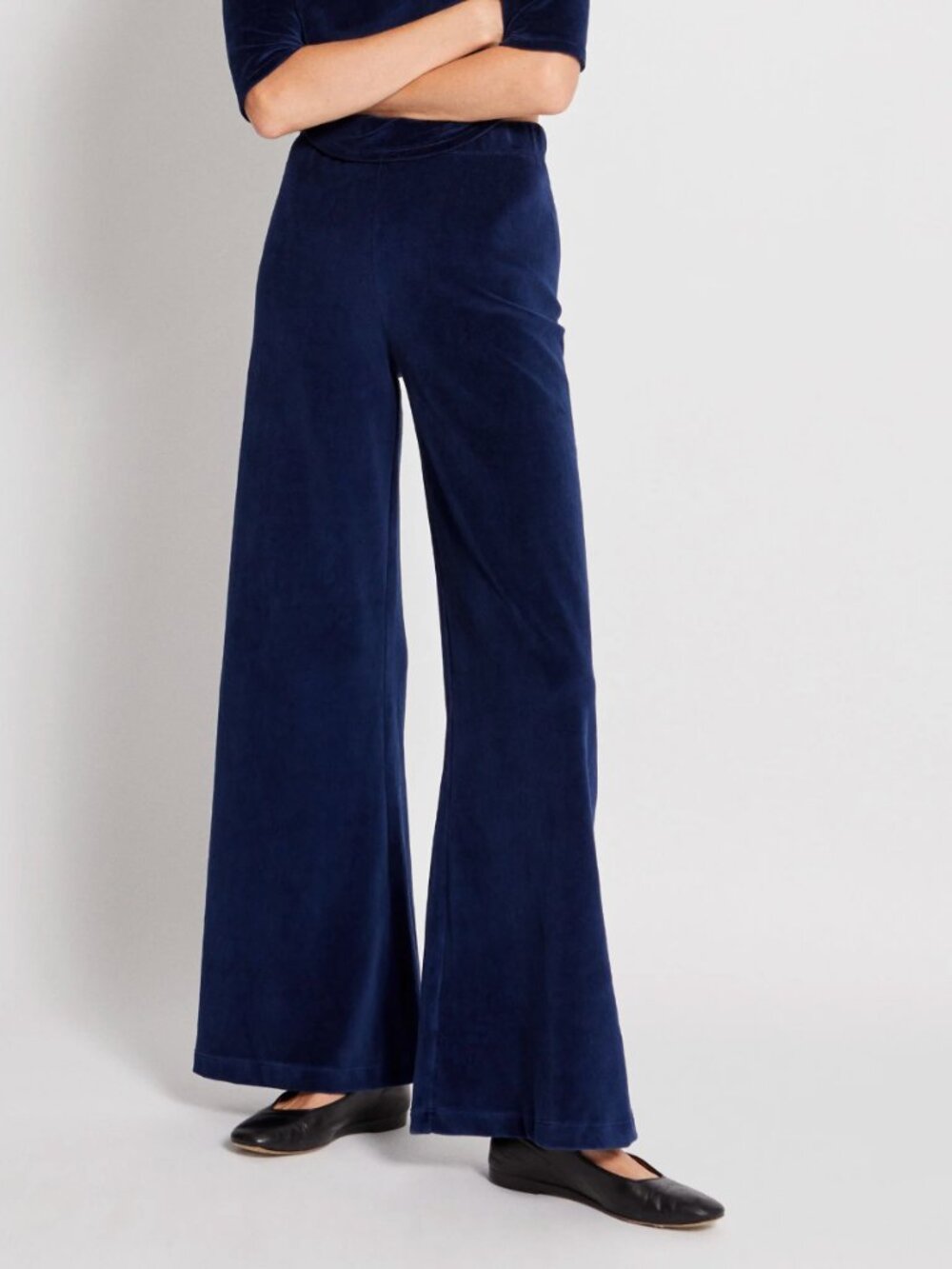 SUZIE KONDI Zephyra velour pants in navy xs